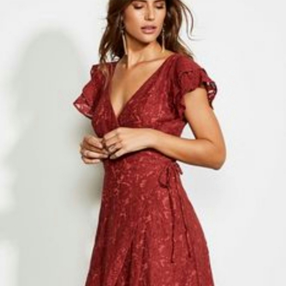 ALI & JAY | Laces & Paper Flowers Ruffled Short Sleeve Midi Wrap Dress XSMALL